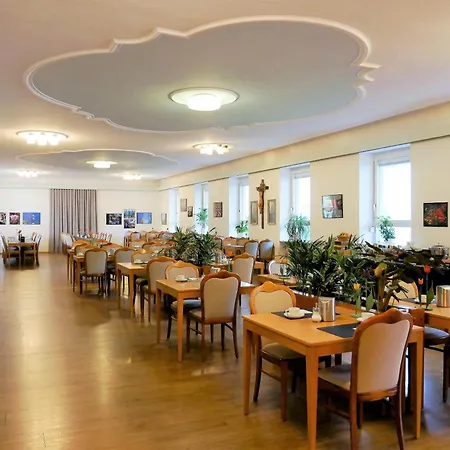 Kloster Maria Hilf 3* Бюхль