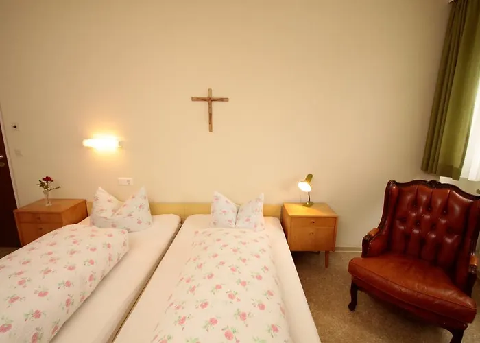 Kloster Maria Hilf מלון