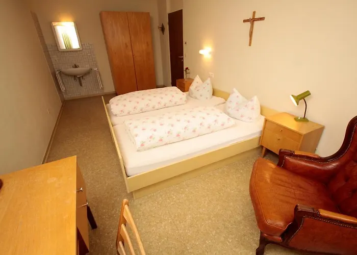 מלון Kloster Maria Hilf 3*