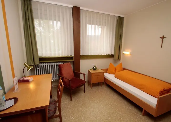 克洛斯特马瑞纳希弗酒店 3*