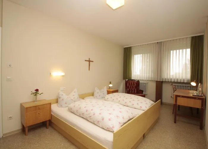 Kloster Maria Hilf 3* בול